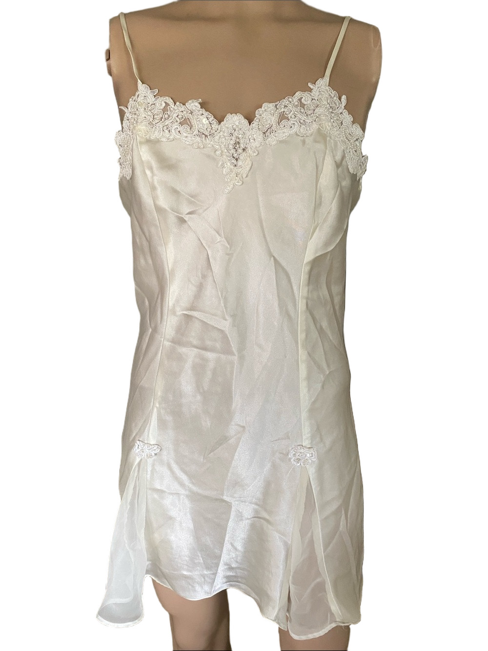 Intimo Ivory Satin Lace-Trim vintage Chemise